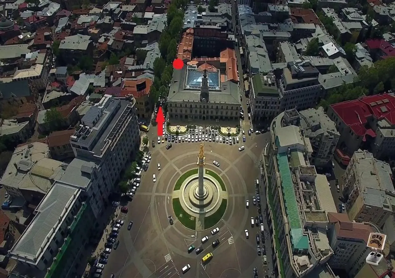 Freedom Square Apartment تبليسي