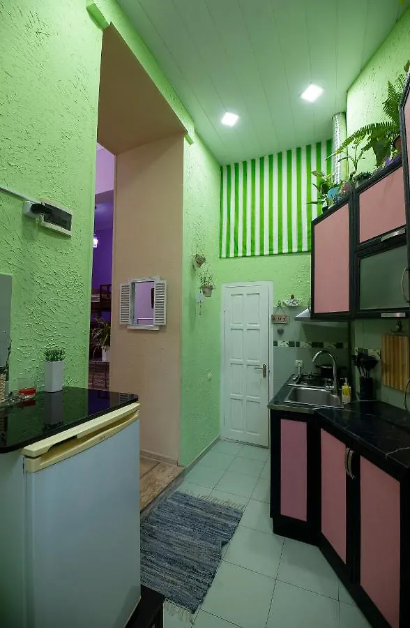 Freedom Square Apartment تبليسي