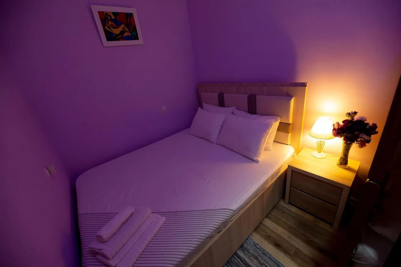 Freedom Square Apartment تبليسي